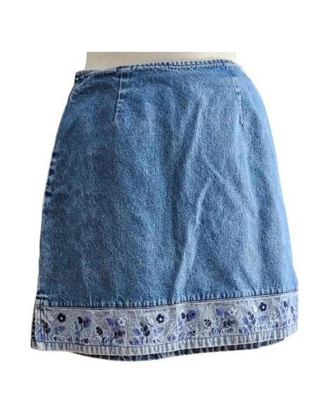 y2k vtg embroidered floral denim skirt no boundaries XS